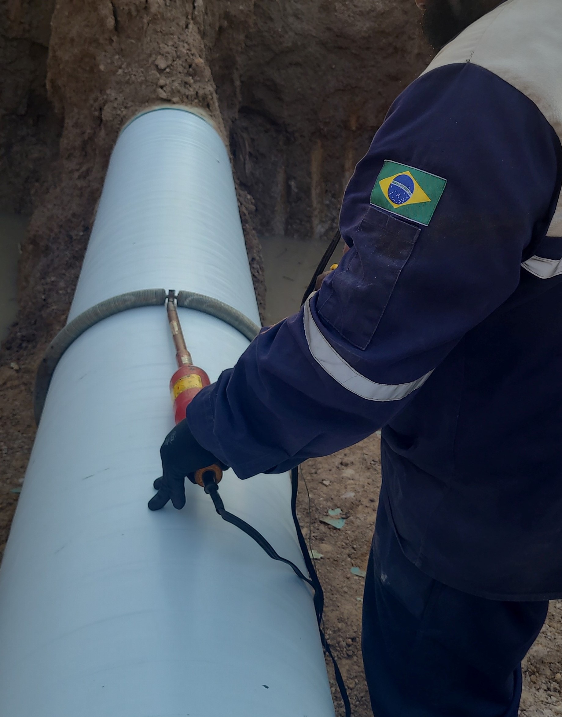 Gasocidente realiza reparos de revestimento do gasoduto